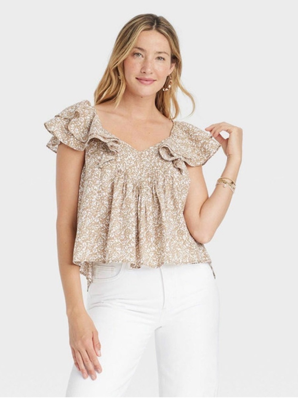 Universal Thread Beige Floral Ruffle Sleeve Blouse NWT
